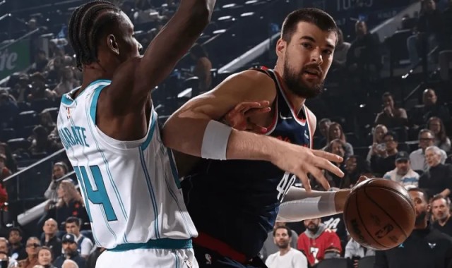 开云体育-美媒：祖巴茨被视为优质交易资产，绿军步行者黄蜂有意