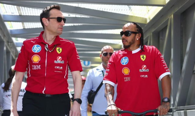 法拉利官方：阿达米不再担任汉密尔顿的比赛工程师