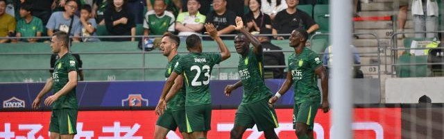 开云体育网址-中超半程总结：双雄争霸到四强比拼 更新换代来临