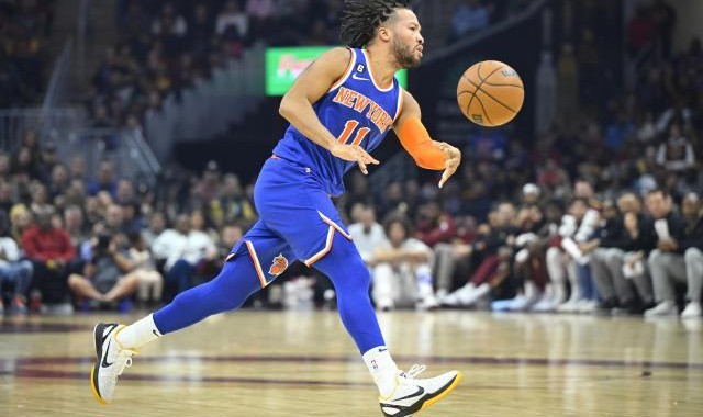 开云体育下载-生涯新高38分击退马刺 签下布伦森令尼克斯蜕变