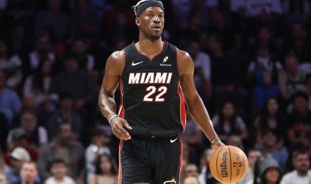 巴特勒无意搭档库里 勇士管理层曾询价杜兰特布克