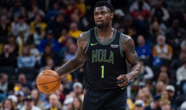 开云体育-够强硬！锡安单挑强突文班亚马抛投命中