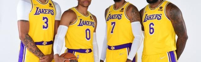 开云体育下载-战太阳前夜湖人再增伤兵，韦少融入慢沃格尔揽责任