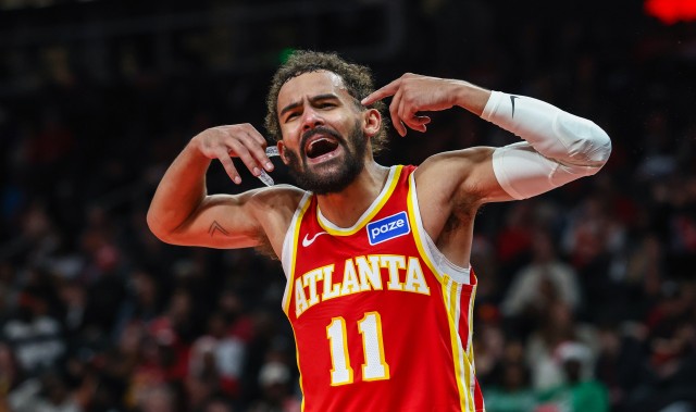 开云体育网址-杨自进联盟以来195场20+10助 联盟断档领先 东契奇149场第3