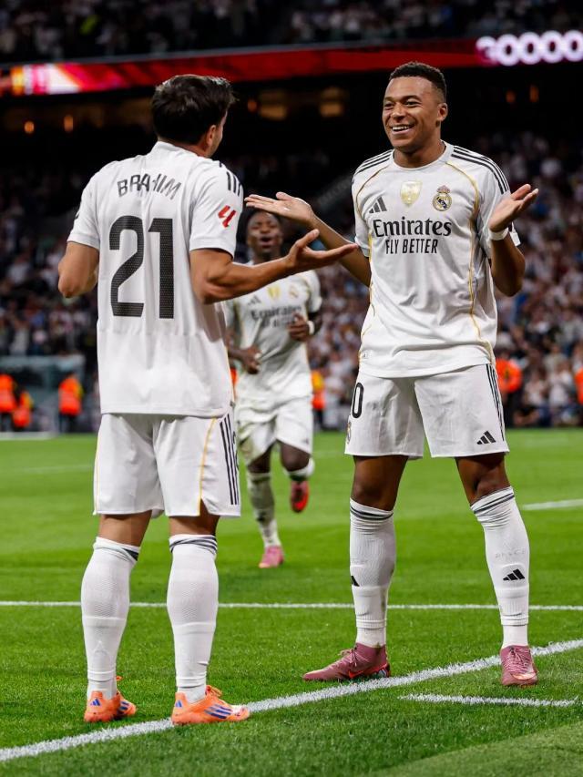 1759621118414021555.jpg 1759621110080.jpg